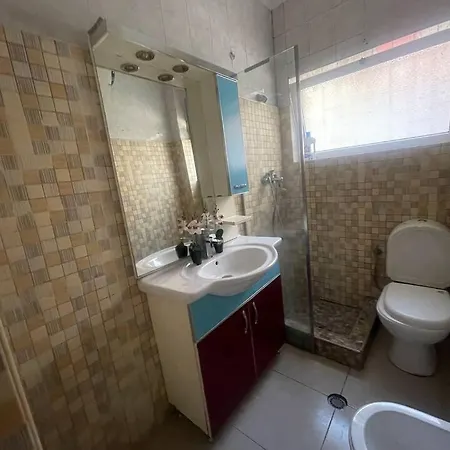 The Urbanite Apartman